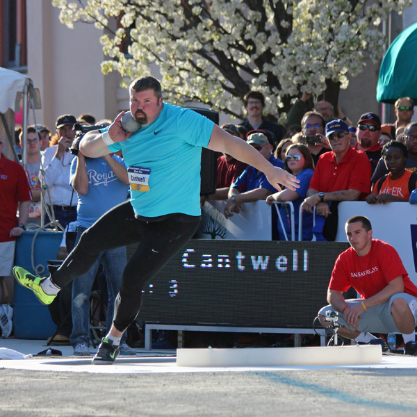 Photo of the 2014 downtown Lawrenc shot put compeititon.