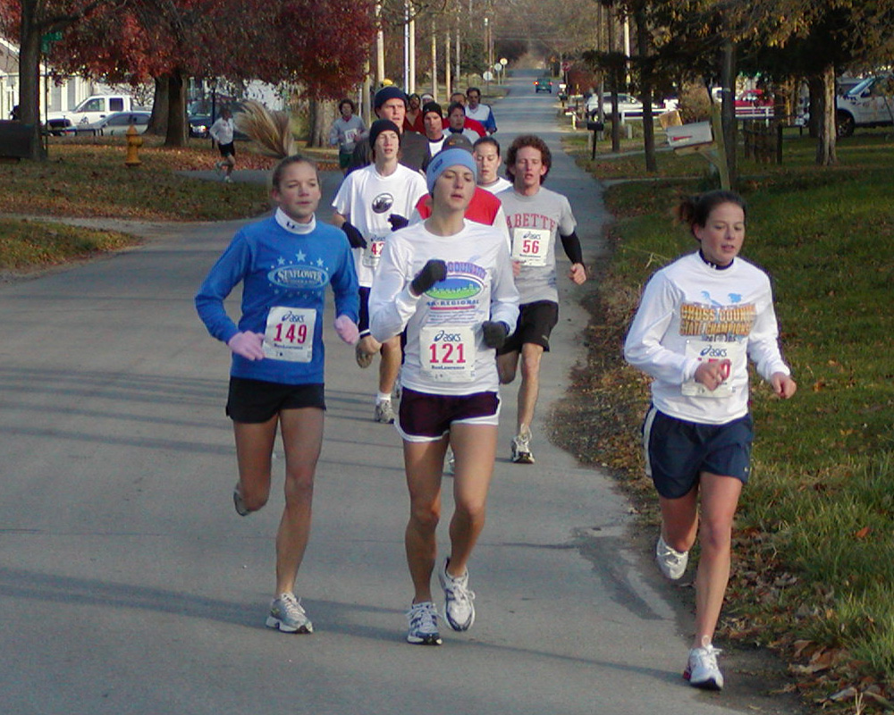 Megan Ballock, Susan Schwartz and Kelly Renfro at the 1 mile mark.