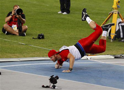 Photo of Canada's (& KU alum) Scott Russell in the javelin event.
