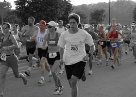 Labor Day 5K start with Paul, Dee & Karen