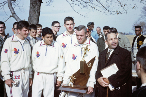 Photo of Bob Timmons wwith the KU team at Echo Hills, Wichita, 1965.